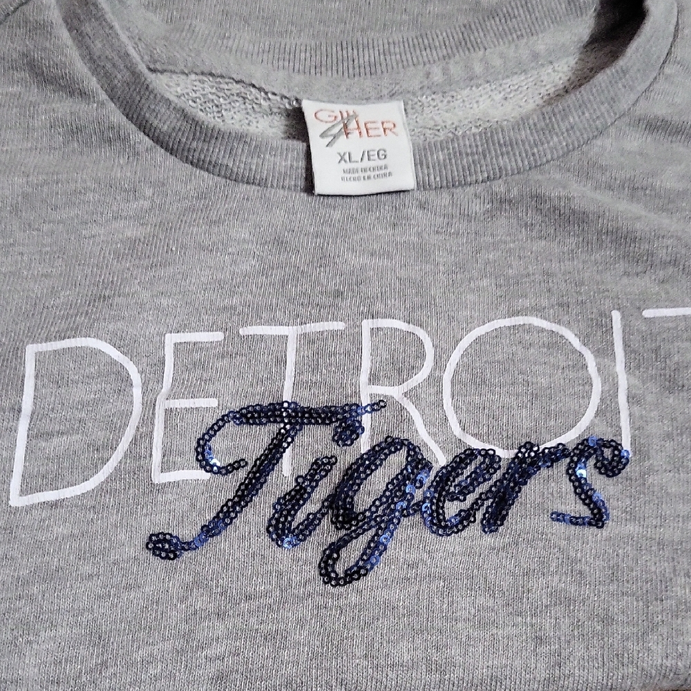 Girls Gray Tee with Blue and White Detroit Tigers Design
